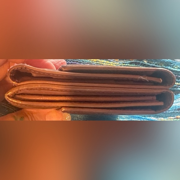 Milk chocolate patent leather Chanel wallet. Approximately 4 x 4 inches. EUC. - Picture 16 of 16